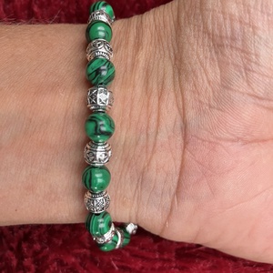 Malachit ásványkarkötő, Ékszer, Karkötő, Ásványkarkötő, Gyöngyfűzés, gyöngyhímzés, Ékszerkészítés, MESKA