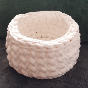 Kosár - otthon & életmód - dekoráció - asztal és polc dekoráció - horgolt & csipketerítő - Meska.hu