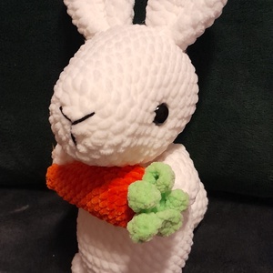 Nyuszi répával - játék & sport - plüssállat & játékfigura - nyuszi - Meska.hu