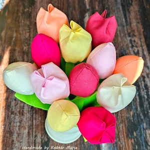 Textil tulipán csokor nőnapra, nőnapi ajándék 12 szál/csokor, örök csokor, Otthon & Lakás, Dekoráció, Virágdísz és tartó, Csokor & Virágdísz, Varrás, MESKA