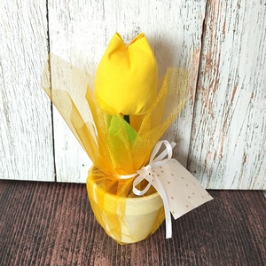 Cserepes tulipán organzával, kísérőkártyával, több színben, Otthon & Lakás, Dekoráció, Virágdísz és tartó, Csokor & Virágdísz, Mindenmás, MESKA