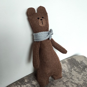 Mackó, textil figura színes sállal. - játék & sport - plüssállat & játékfigura - maci - Meska.hu