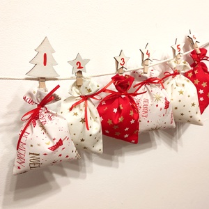 Adventi kalendárium, adventi naptár, piros-fehér-arany, több méret, Karácsony, Adventi díszek, Adventi naptár, Festett tárgyak, Varrás, MESKA