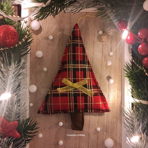 Karácsonyfa függő dísz, textil fenyőfa piros-arany kockás - karácsony - karácsonyi lakásdekoráció - karácsonyi lakásdíszek - Meska.hu