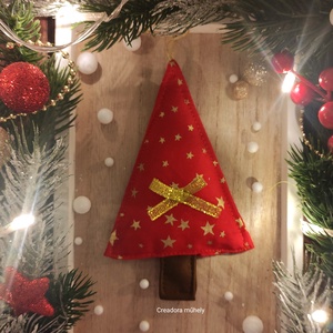 Karácsonyfa függő, textil fenyőfa, piros arany csillagos - karácsony - karácsonyi lakásdekoráció - karácsonyi lakásdíszek - Meska.hu