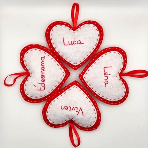 Névre szóló karácsonyi szív díszek - karácsony - karácsonyi lakásdekoráció - karácsonyfadíszek - Meska.hu