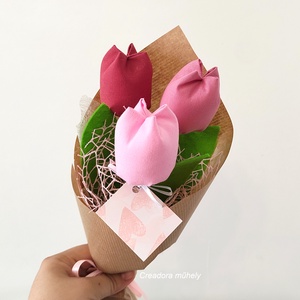 Textil tulipán csokor natúr csomagolásban 3 szál/cs, örökcsokor, egyedi összeállítás - otthon & életmód - virágdekoráció - virágok - virágcsokor - Meska.hu