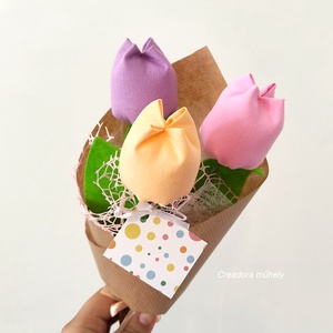 Textil tulipán csokor natúr csomagolásban 3 szál/cs, örökcsokor, egyedi összeállítás - Meska.hu