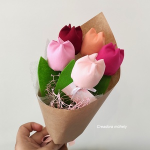 Textil tulipán csokor natúr csomagolásban, 5 szál egyedi összeállítás - Meska.hu