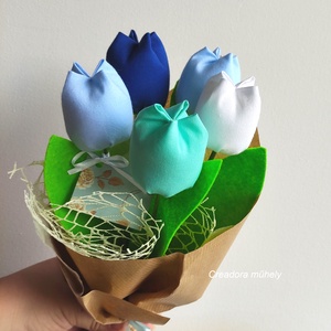 Textil tulipán csokor natúr csomagolásban 5 szál, örökcsokor - otthon & életmód - virágdekoráció - virágok - virágcsokor - Meska.hu