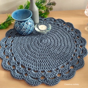 Horgolt kis terítő, asztalközép többféle színeben - otthon & életmód - lakástextil - abrosz, terítő - díszterítő polcra, komódra - Meska.hu