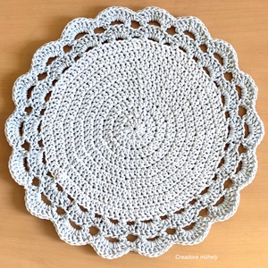 Horgolt asztalközép, kis terítő, tányéralátét többféle színeben fényes széllel - otthon & életmód - lakástextil - abrosz, terítő - asztalközép terítő - Meska.hu