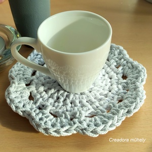 Horgolt poháralátét vagy kis terítő csomag választott színben - otthon & életmód - konyhafelszerelés, tálalás - tálalás - tányér- és poháralátét - Meska.hu