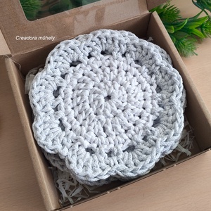 Horgolt poháralátét vagy kis terítő csomag választott színben - otthon & életmód - konyhafelszerelés, tálalás - tálalás - tányér- és poháralátét - Meska.hu