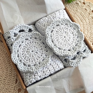 Fényes horgolt pohár- és tányéralátét csomag választott színben - otthon & életmód - konyhafelszerelés, tálalás - tálalás - tányér- és poháralátét - Meska.hu