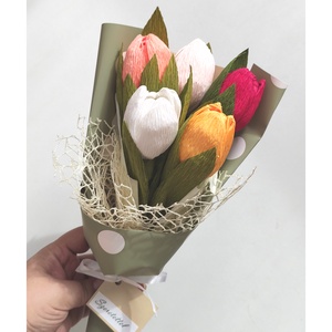 Tulipán csokor kísérő kártyával, krepp papír tulipánokból - otthon & életmód - virágdekoráció - virágok - virágcsokor - Meska.hu