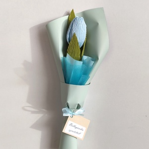 Tulipán, szálas krepp papír tulipán csokor kísérőkártyával kék színben - Meska.hu