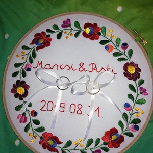 Gyűrű tartó - Meska.hu