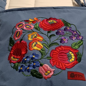 Himzett táska  - táska & tok - kézitáska & válltáska - belső rendező - Meska.hu