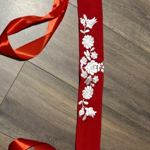 Menyecske öv  - Meska.hu