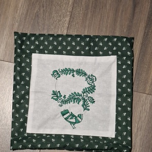 Hímzett párna , Otthon & Életmód, Lakástextil, Párna & Párnahuzat, Díszpárna (belsővel együtt), Hímzés, Varrás, MESKA