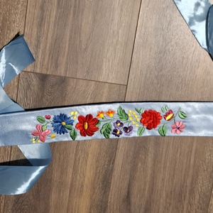 Menyecske öv  - Meska.hu