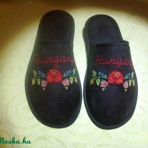Szoba papucs  mindenkinek  egyedi hímzéssel, személyes ajándéknak -  - Meska.hu