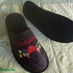 Szoba papucs  mindenkinek  egyedi hímzéssel, személyes ajándéknak -  - Meska.hu