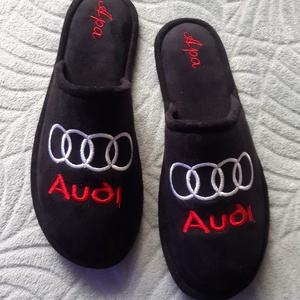 Szobapapucs  autó márkák  rajongóinak( Volvo. Audi, Ferrari, Suziki, Toyota még sok egyéb vásárlói kérésnek megfelelóen) - Meska.hu