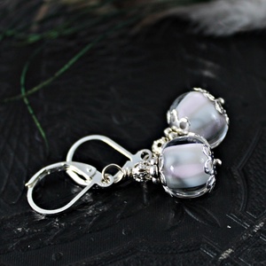 Anais - pasztell szürke-rózsaszín lámpagyöngy fülbevaló, romantikus egyedi MURÁNÓI üvegékszer - ékszer - fülbevaló - lógó fülbevaló - Meska.hu