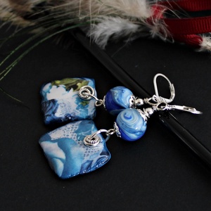 Arlésienne - kék lámpagyöngy fülbevaló porcelán függővel, kék üveggyöngy fülbevaló, MURÁNÓI üvegékszer - ékszer - fülbevaló - lógó fülbevaló - Meska.hu