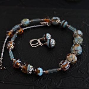 Marie - világoskék lámpagyöngy ékszerszett, klasszikus MURÁNÓI ÜVEG ékszer (nyaklánc +fülbevaló) - ékszer - ékszerszett - Meska.hu