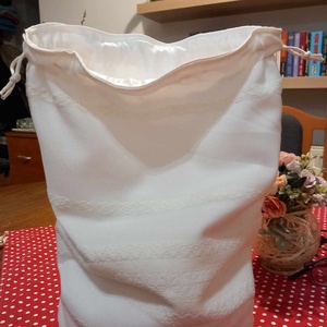 Fehér, csipkés, nagy méretű frissen tartó kenyeres zsák - táska & tok - bevásárlás & shopper táska - kenyeres zsák - Meska.hu
