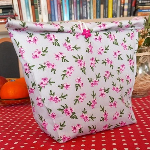 Apró virágmintás,  kedves kis uzsonnás tasak, snack bag - Meska.hu