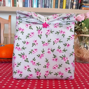 Apró virágmintás,  kedves kis uzsonnás tasak, snack bag - táska & tok - uzsonna- & ebéd tartó - ebéd tasak, doboz - Meska.hu