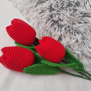 Horgolt Tulipán - otthon & életmód - dekoráció - virágdísz és tartó - csokor & virágdísz - Meska.hu