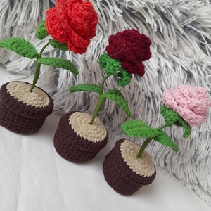 Horgolt mini virágok - Meska.hu