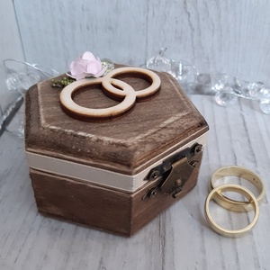Gyűrűtartó doboz esküvői ceremóniára! - esküvő - kiegészítők - gyűrűtartó & gyűrűpárna - Meska.hu