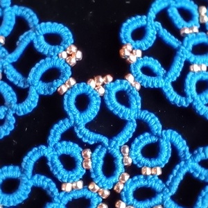 Hajócsipke nyakék üveggyöngy díszítéssel  - ékszer - nyaklánc - gyöngyös nyaklánc - Meska.hu