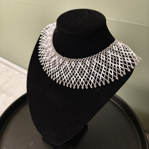 Gyöngygallér japán üveggyöngyből - ékszer - nyaklánc - gyöngyös nyaklánc - Meska.hu