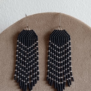 Pöttyös csíkos rojtos üveggyöngy fülbevaló , Ékszer, Fülbevaló, Lógó fülbevaló, Gyöngyfűzés, gyöngyhímzés, MESKA