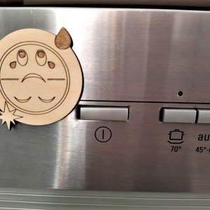 Mosogatógép jelölő emoji, smile : tiszta-koszos - otthon & életmód - konyhafelszerelés, tálalás - konyhai dekoráció - hűtőmágnes - Meska.hu