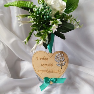 A világ legjobb anyukájának ( mentazöld ) Anyák Napja- szív alakú ajándék, ajándékkísérő, Otthon & Életmód, Dekoráció, Fali és függő dekoráció, Függődísz, , MESKA