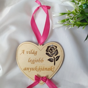 A világ legjobb anyukájának ( pink ) Anyák Napja- szív alakú ajándék, ajándékkísérő - otthon & életmód - dekoráció - fali és függő dekoráció - függődísz - Meska.hu