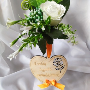 A világ legjobb anyukájának ( narancs ) Anyák Napja- szív alakú ajándék, ajándékkísérő, Otthon & Életmód, Dekoráció, Fali és függő dekoráció, Függődísz, , MESKA