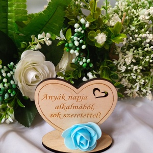 Rózsás szív (babakék) Anyák Napja- ajándék, ajándékkísérő - Meska.hu