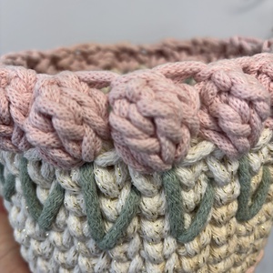 Horgolt tulipános tároló -  - Meska.hu