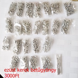 Betűgyöngy ékszer készítéshez, kocka alakú és kerek.  - kellékek & szerszámok - gyöngyfűzés kellékek - műanyag gyöngy - Meska.hu