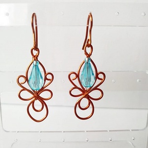 Kacskaringós gyöngyös fülbevaló, Ékszer, Fülbevaló, Lógó fülbevaló, , MESKA