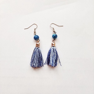 Életvidám bojtos fülbevaló - ékszer - fülbevaló - lógó fülbevaló - Meska.hu